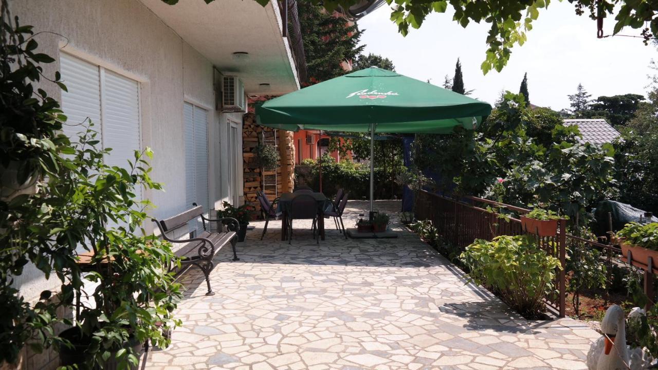 Apartman Ana Novi Vinodolski Luaran gambar